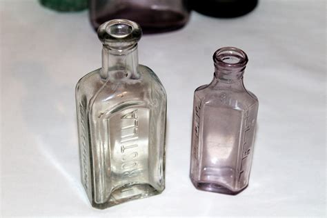 dating old glass bottles uk